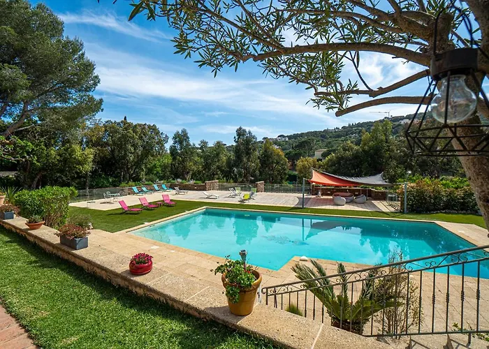 La Romeo, Piscine Et Apartament *