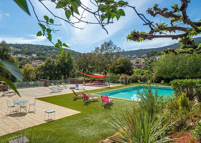 Apartament La Romeo, Piscine Et