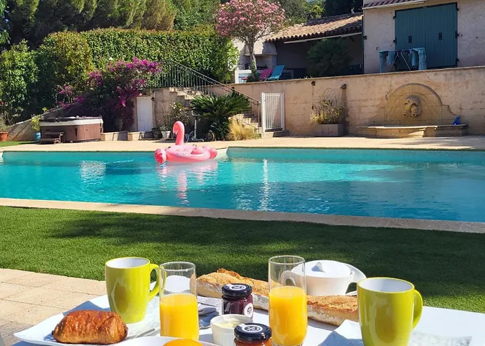 La Romeo, Piscine Et Apartament Sainte-Maxime