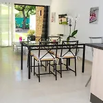 La Romeo, Piscine Et Apartman *