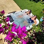 Apartman La Romeo, Piscine Et